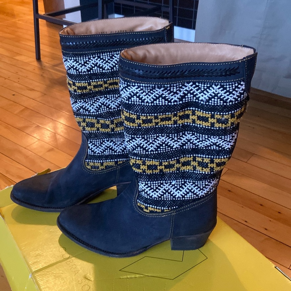 Cobra Society Alcazar Heeled Boot, 41, Navy with White and Yellow